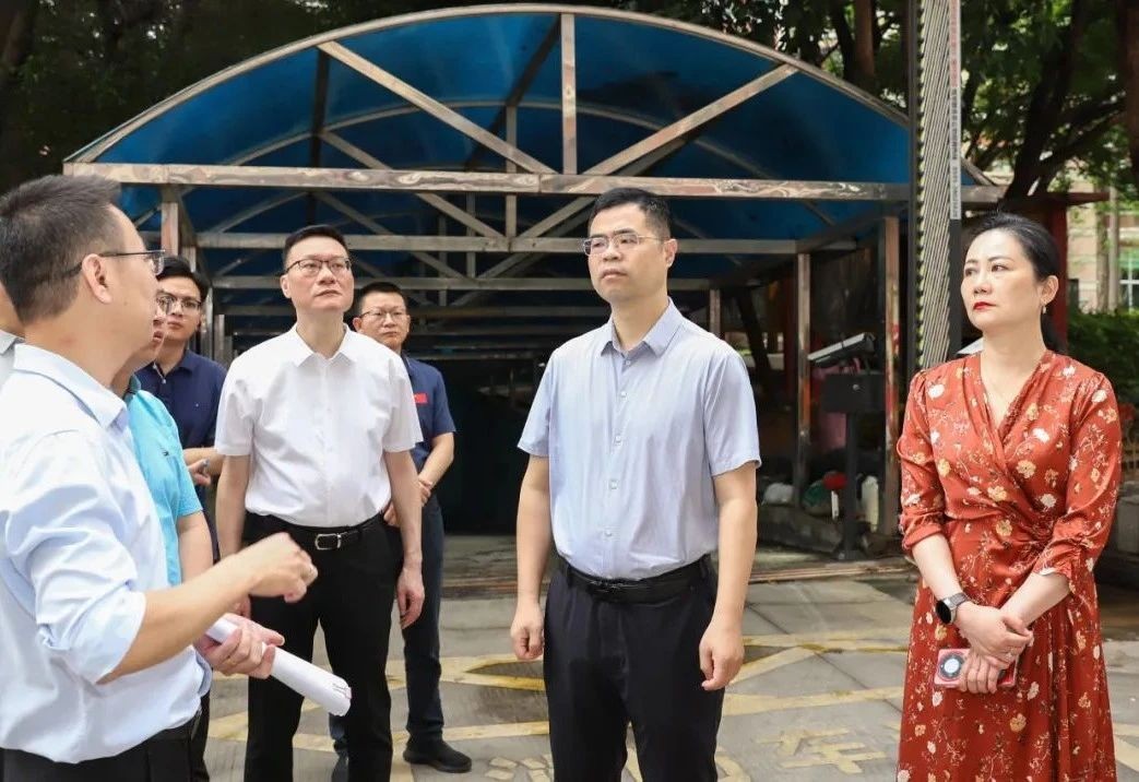 丰泽区政府主要领导调研小区消防无水和外墙脱落整治工作
