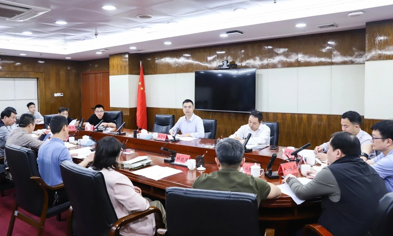 丰泽区政府重点工作调度会召开