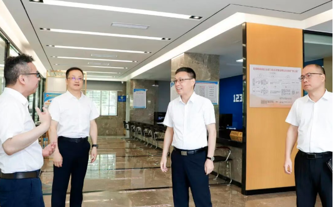 丰泽区委区政府主要领导调研政法系统工作